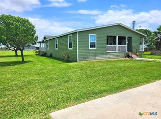 1845 Royal Rd, Port Lavaca, TX 77979
