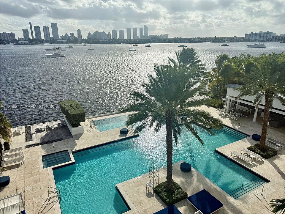 1st image of 17111 Biscayne Blvd Unit 409