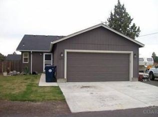 1475 SW 27th St, Redmond, OR 97756
