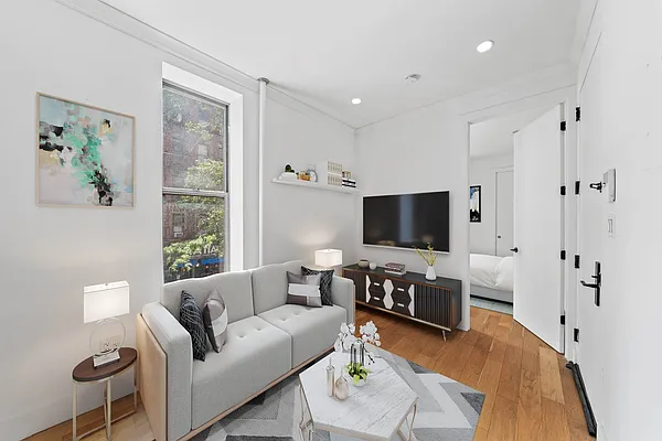 Rented by Vector New York, LLC | media 9