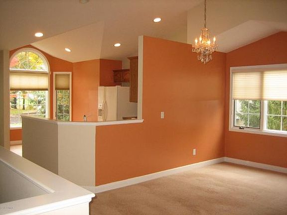 5th image of 129 Rose Ct
