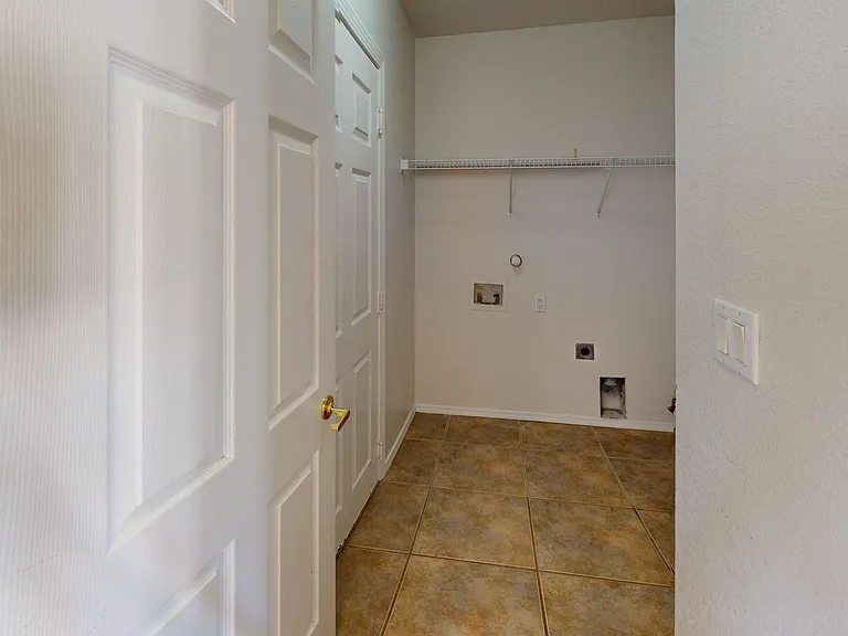 6812 Glenturret Way NE — Photo 12
