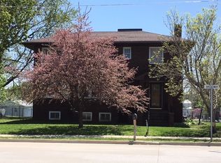 204 E Broadway St, Astoria, IL 61501