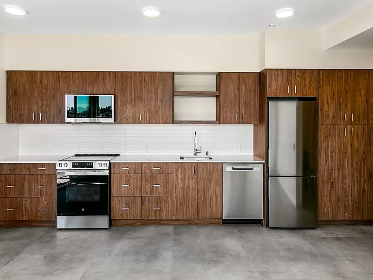 Fremont View: Modern Classic Collection — Photo 9