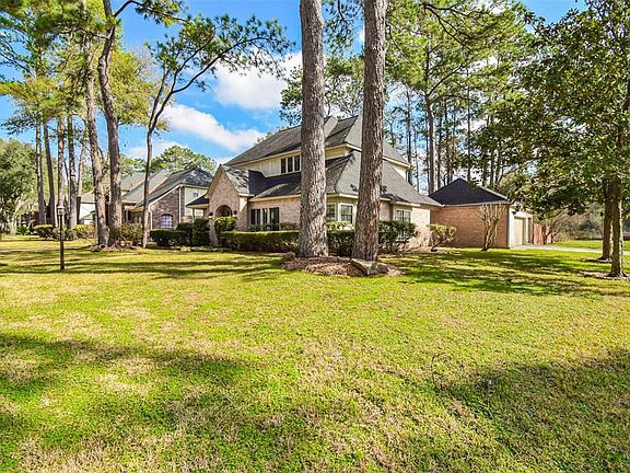 3rd image of 13711 Meadow Sweet Dr