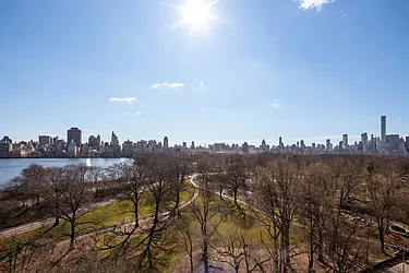 Sold by Dolly Lenz Real Estate LLC