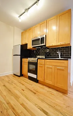 Rented by (Legacy) Tri Hill Realty Group LLC | media 15