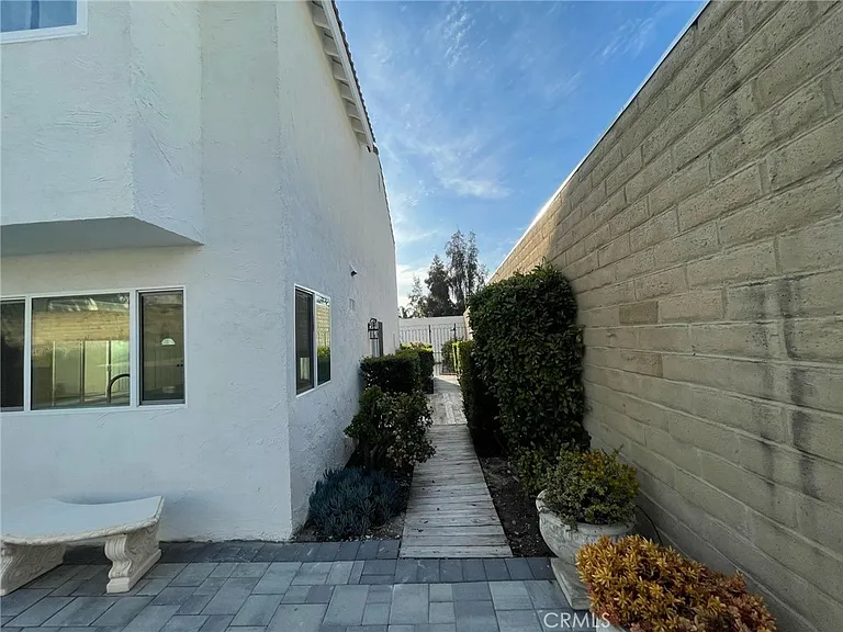 4510 Henley Ct — Photo 27