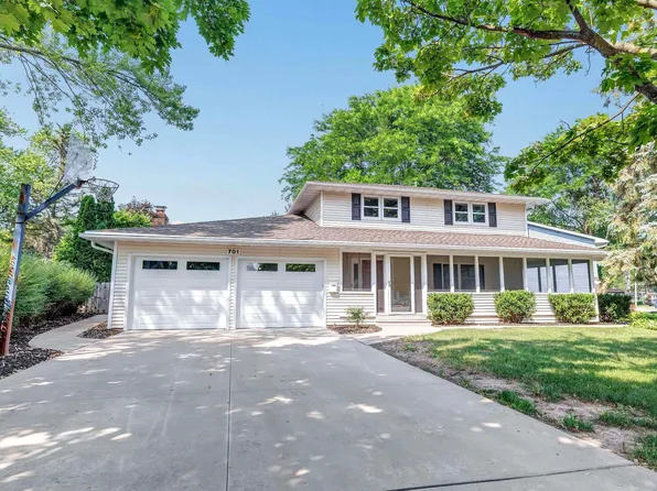 701 E Briar Ln, Green Bay, WI 54301