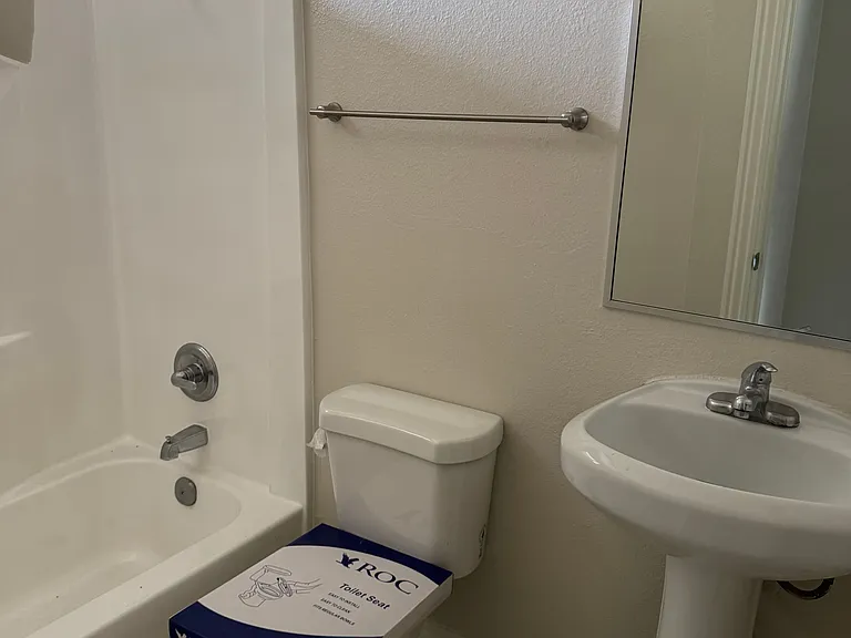 831 S Greenwood Ave #10 — Photo 7