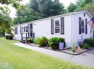 9 Lear Dr, Coventry, RI 02816