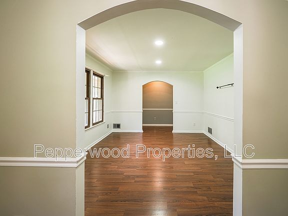4th image of 18 Brookland Ct