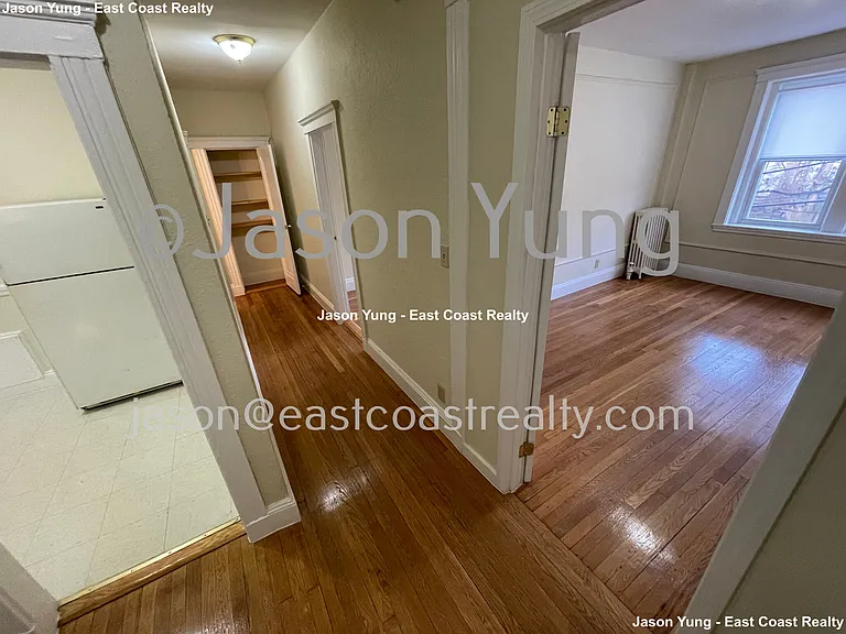 55 Linden St #8 — Photo 2