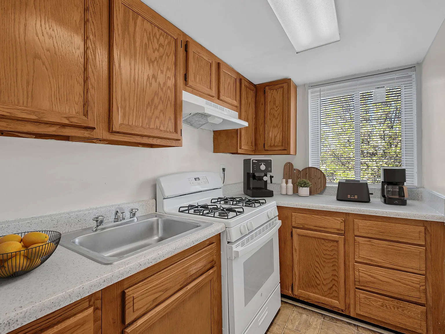 Friendship Courts Apartments — Photo 3