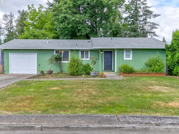 3355 Hillside Ct, Hubbard, OR 97032