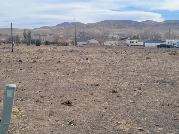 5090 Abilene Dr, Silver Springs, NV 89429