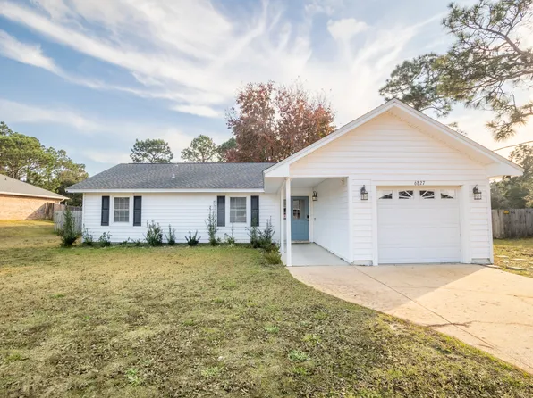 6827 Liberty St, Navarre, FL 32566
