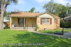 3rd image of 1010 S Fannin St