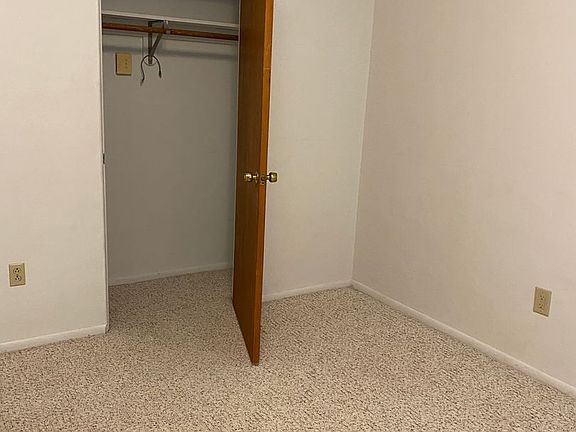 5th image of 706 13th St SE #1