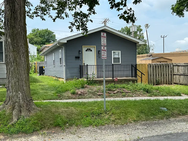121 N Parker Ave — Photo 14