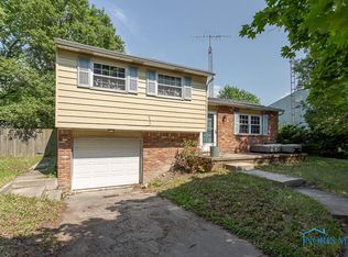 28796 Starlight Rd, Perrysburg, OH 43551