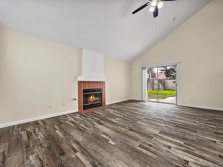 11013 Bahia Ct — Photo 4