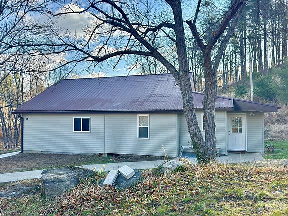 2nd image of 55 Summit View Dr