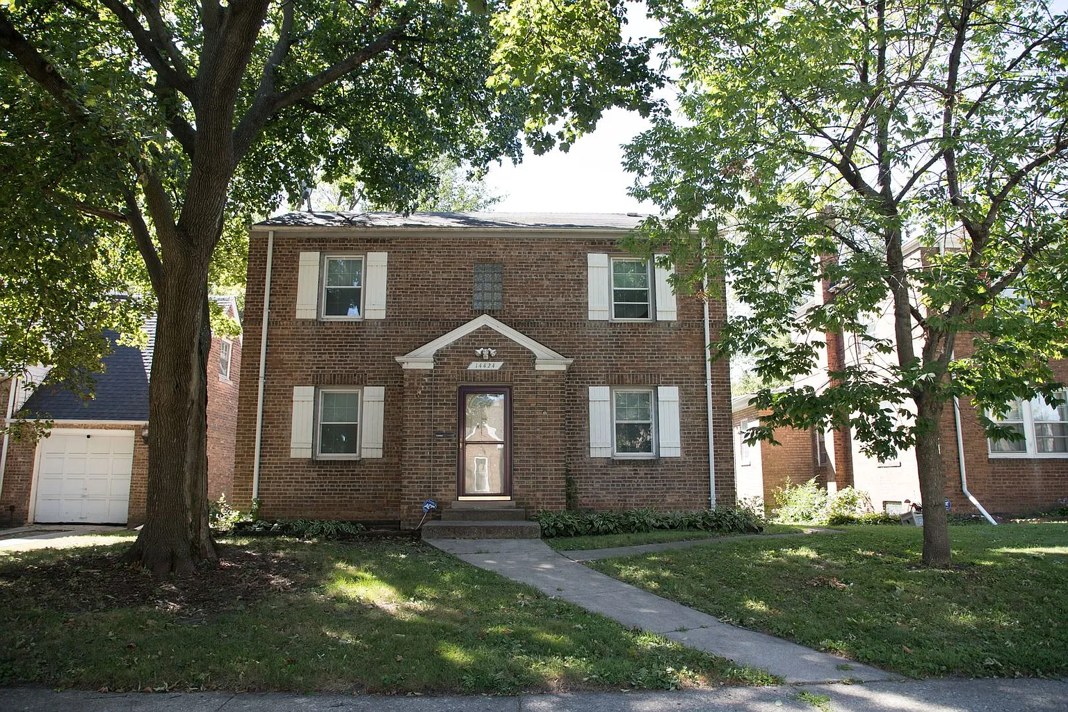 14424 S Michigan Ave photo 1