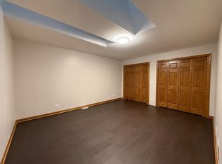 319 Dee Ct #SC, Bloomingdale, IL 60108