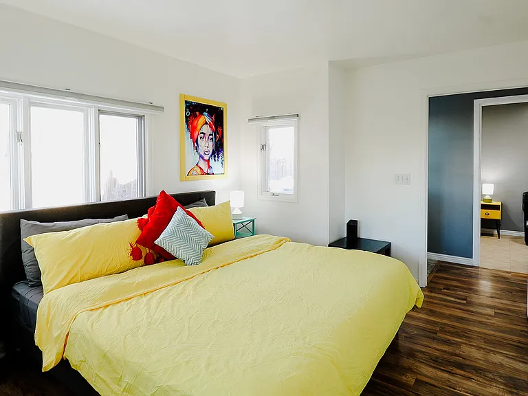 A bedroom featuring a soft bed that promises a luxuriously plush and enveloping sleep experience, inviting you to drift off into peaceful slumber with ease.