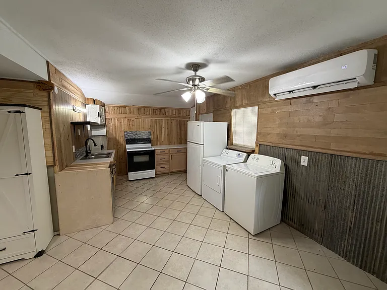 1654 N Double Springs Rd — Photo 5
