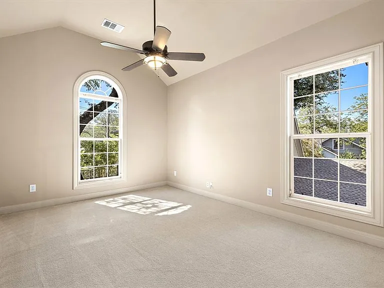 3508 Red Riv — Photo 24
