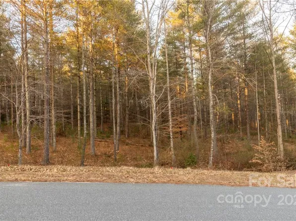 3175 Peninsula Pointe Dr NW #86, Valdese, NC 28690