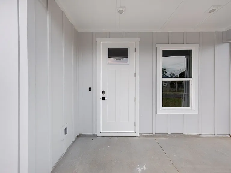 517 E 8th St #1 — Photo 32