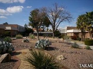 1047 N Bedford Dr, Tucson, AZ 85710