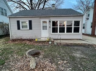 1936 Marland St, Springfield, IL 62702