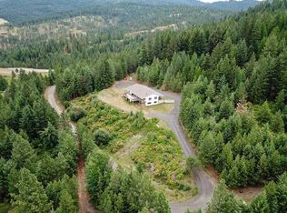 6710 S Campbell Rd, Greenacres, WA 99016