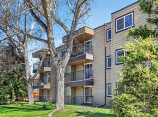 36 S Glenbrook Cres #204, Cochrane, AB T4C1T2