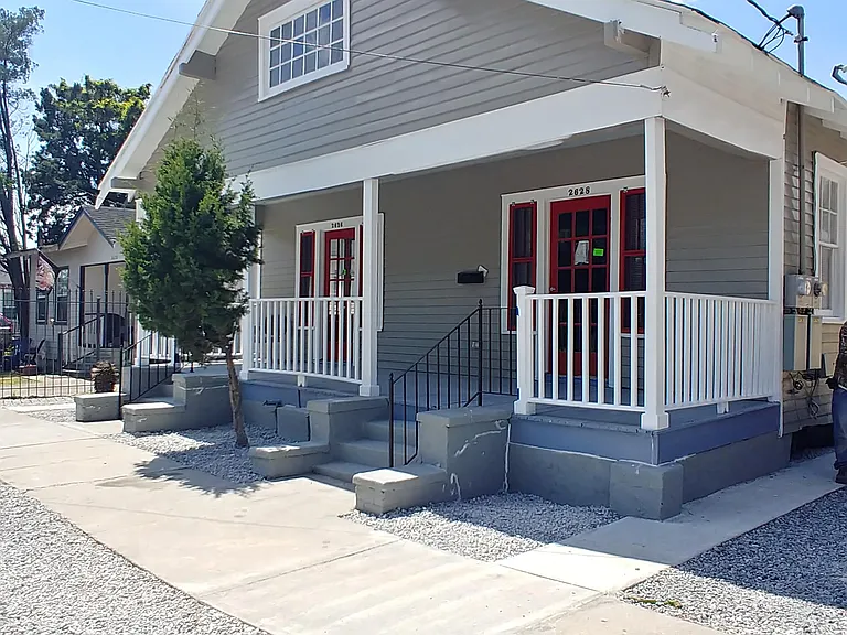 2628 Amelia St — Photo 3