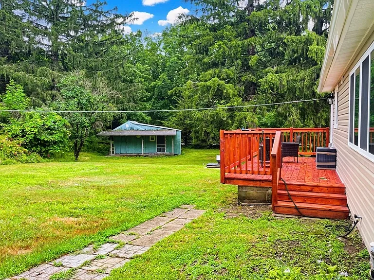 199 Hardytown Rd — Photo 34