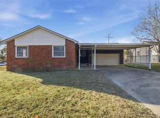 5792 E 27th St, Tulsa, OK 74114