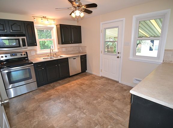 Newly Remodeled Kitchen