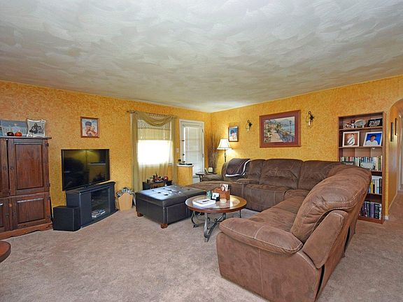 4th image of 4796 McGreevy Dr