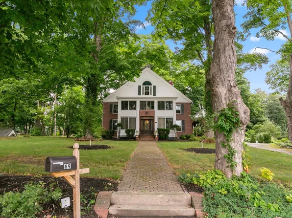 89 Elm Street, Epping, NH 03042