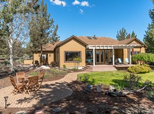 1335 Cinnamon Teal Dr, Redmond, OR 97756