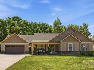 646 Marigold Dr, Kannapolis, NC 28083