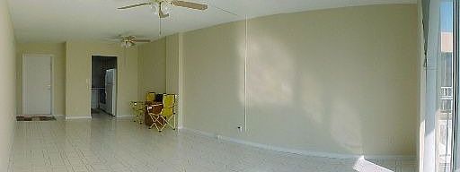 LIVING ROOM ARES