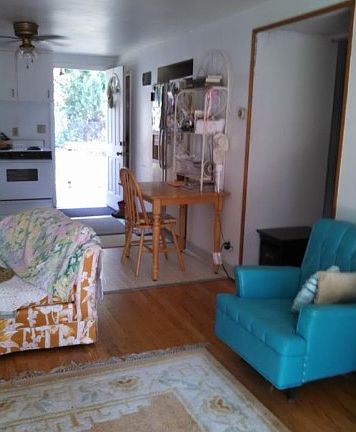 3rd image of 12207 Meadowbrook Dr