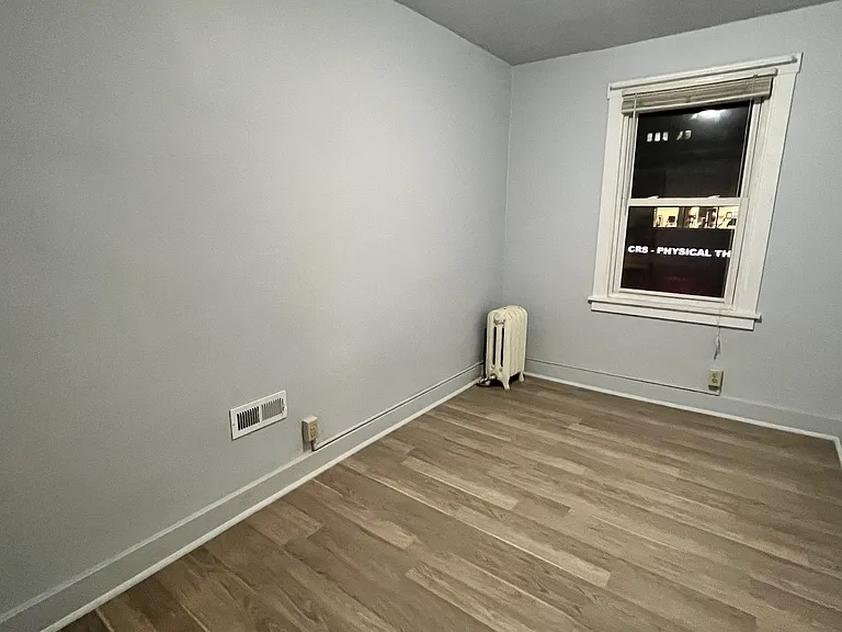2330 Murray Ave — Photo 36