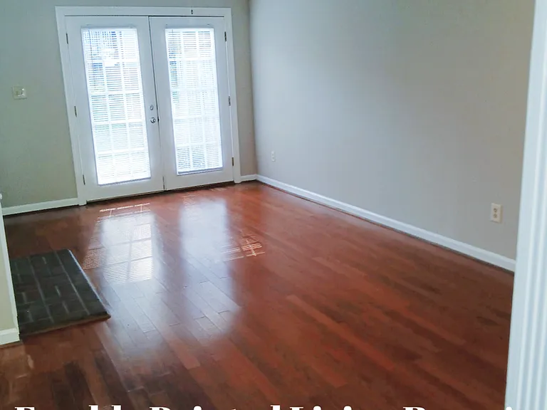 303 Kentucky Dr — Photo 8